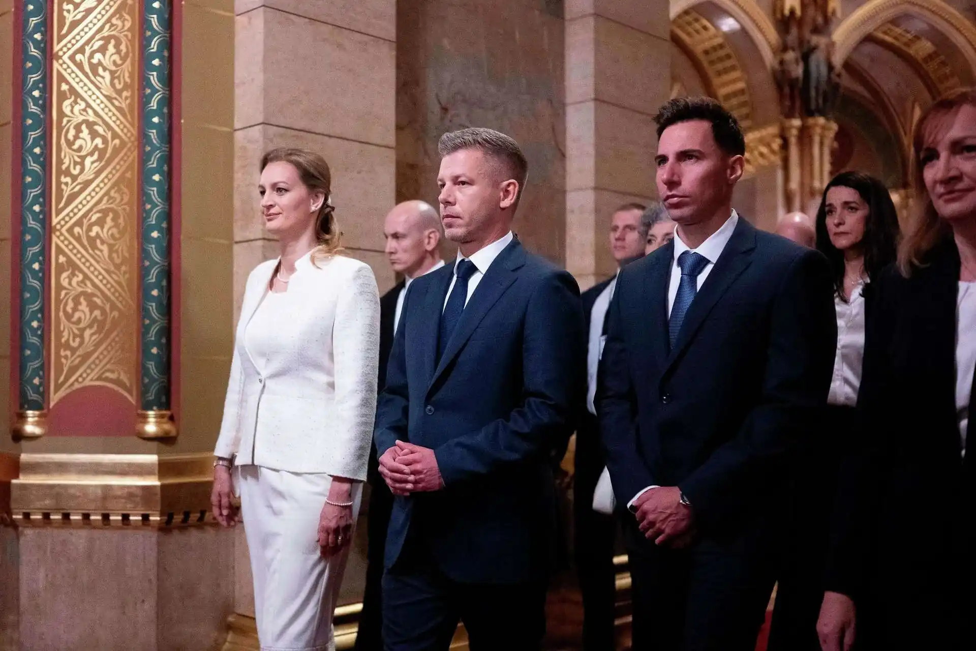 This image shows Péter Magyar, the incoming Prime Minister of Hungary, arriving for his inauguration at the Parliament building in Budapest on May 9, 2026