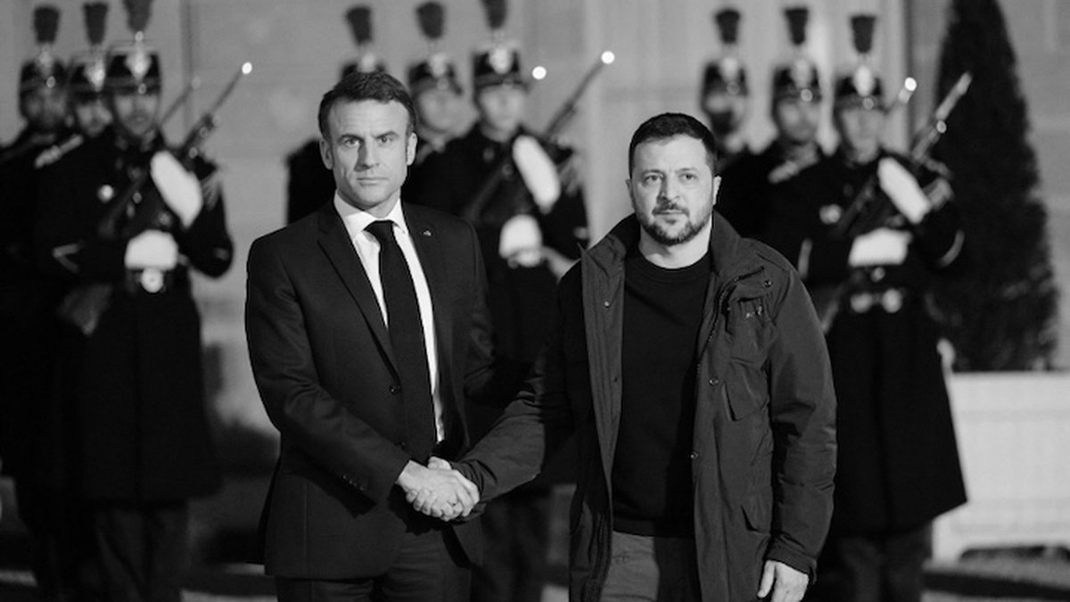 Macron and Zelensky